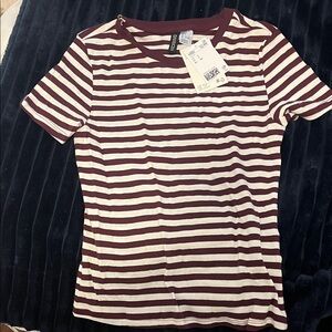 H&M Maroon and White Striped Short Sleeve Tee